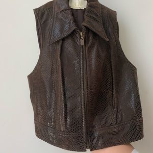 Caché Alligator Vest